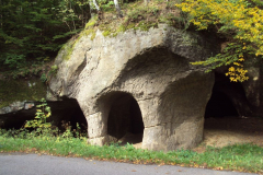 puste-kostely-jeskyne